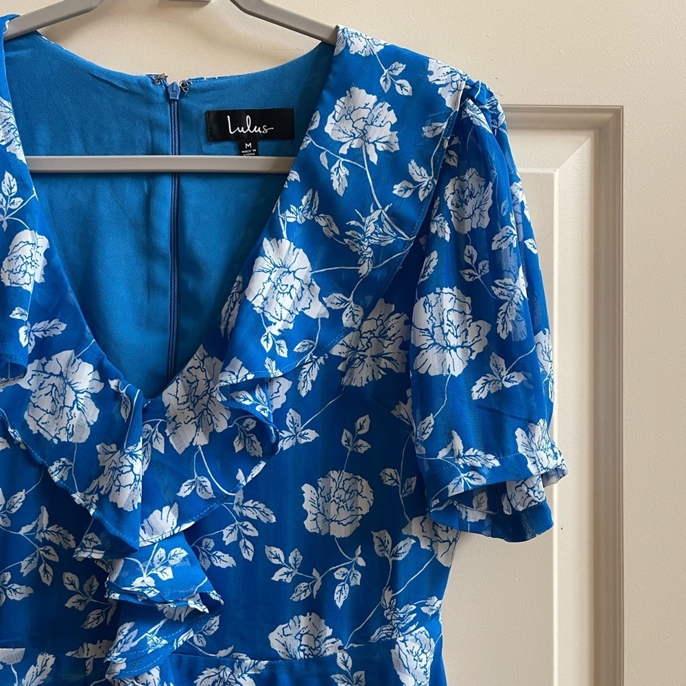 Lulu’s blue floral ruffled mini dress - Picture 3 of 7
